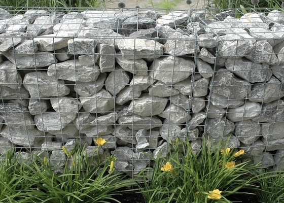 Gabbioni in rete elettrosaldata per impieghi gravosi con rivestimento in PVC