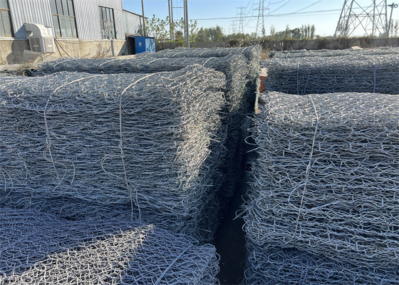 1x1x1m Gabion Wire Mesh Pvc Spessore di rivestimento 0.2-1mm