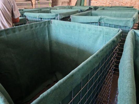 Barriere difensive ripiegabili in filo zincato riempite di sabbia e terra con polipropilene non tessuto e design impilabile